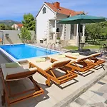 Ana With Private Pool *