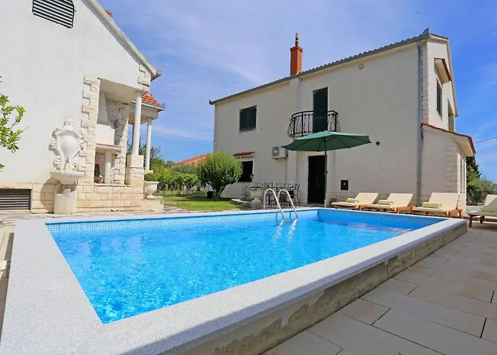Ana With Private Pool